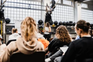 Ženy, teplo a trénink: proč se potíme jinak než muži